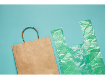 Пластиковые или бумажные пакеты: что выбрать?