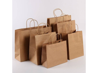 Крафтовые пакеты для вашего бизнеса: с ручками или без – что выбрать?